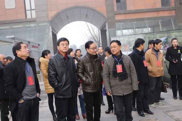 在淮省人大代表调研我市社区居委会建设工作.jpg
