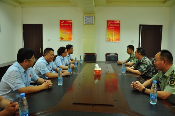 座谈会现场.jpg