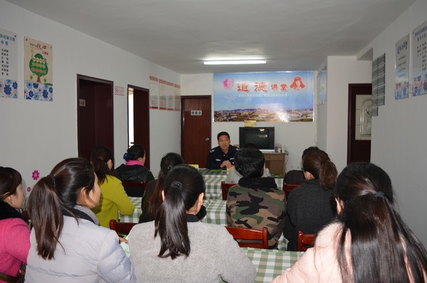 西办司法所“行走说法”走进道德讲堂照片.JPG