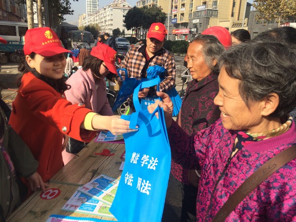 普法宣传2.JPG