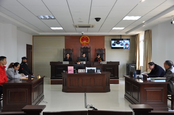 图为庭审现场.jpg