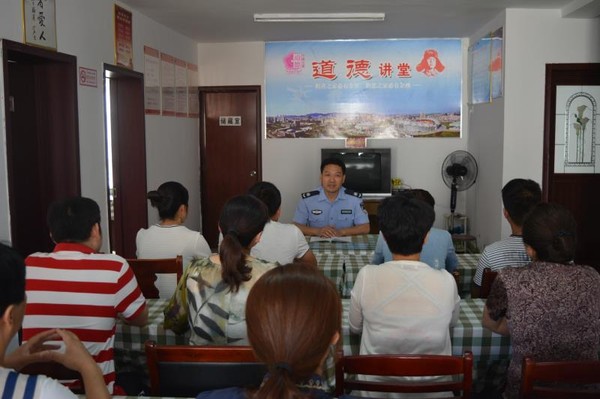 法律在我心中——西办司法所法治讲座走进道德讲堂照片.JPG