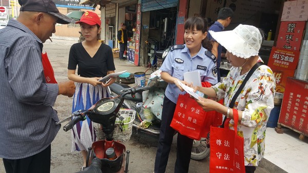 东山司法所开展&ldquo;依法信访 理性维权&rdquo;信访法治宣传活动.jpg