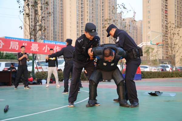 相山分局开展最小作战单元比武演练3.JPG