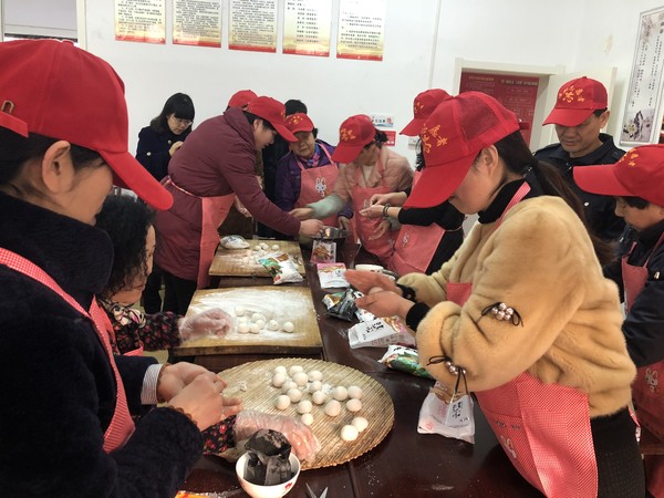 西办司法所开展“公益包汤圆 元宵乐开怀”活动照片2.JPG