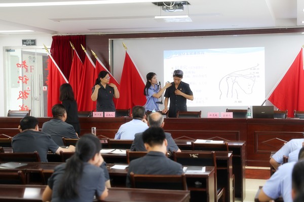 烈山法院举办急救常识与健康知识2.JPG