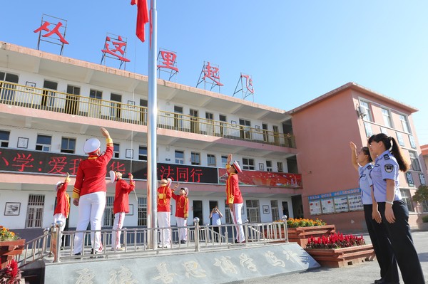 黄鹤鸣-摄爱我中华与法同行 (2).jpg