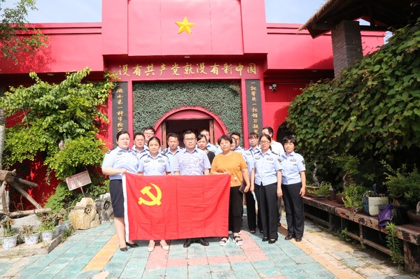 7.1追红色记忆，走红色足迹，悟红色精神——烈山区司法局组织全体党员赴渠沟镇钟楼村开展革命传统教育.JPG