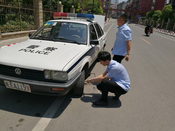 烈日办案 以苦为甜