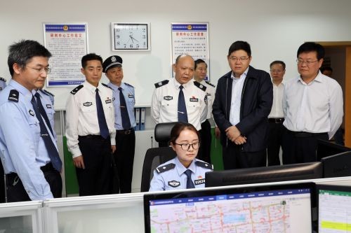 李建中来淮北市慰问一线民警并调研公安工作